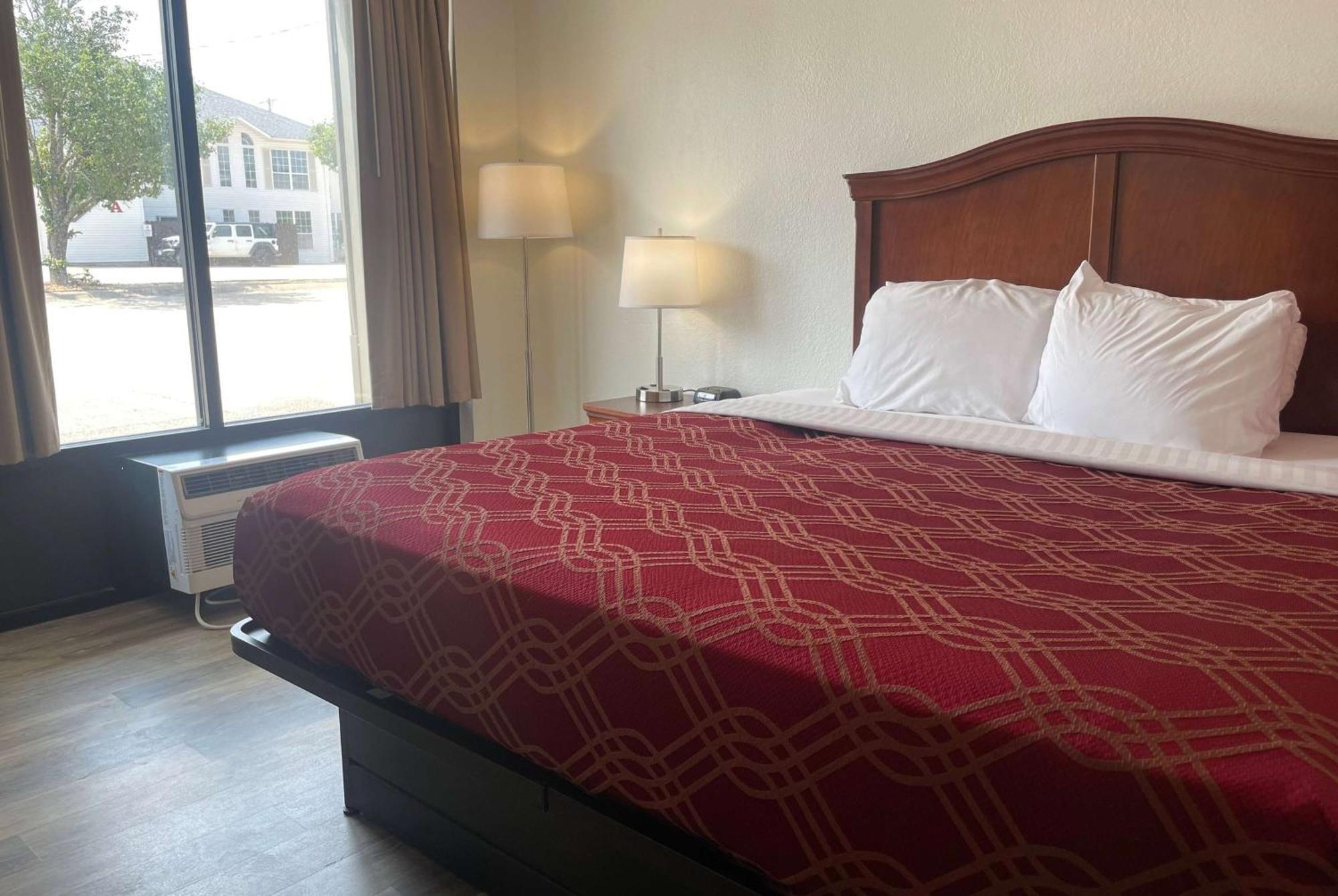 Отель Ramada By Wyndham Branson Theatre District Экстерьер фото