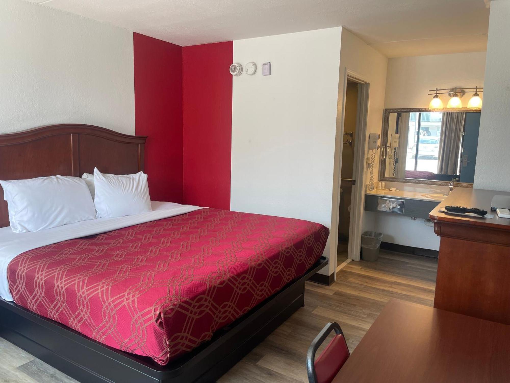 Отель Ramada By Wyndham Branson Theatre District Экстерьер фото