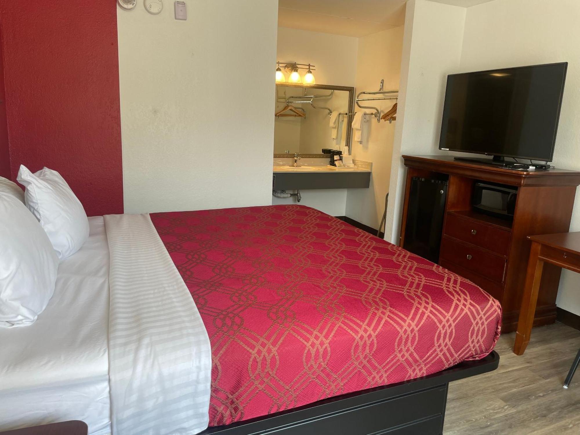 Отель Ramada By Wyndham Branson Theatre District Экстерьер фото