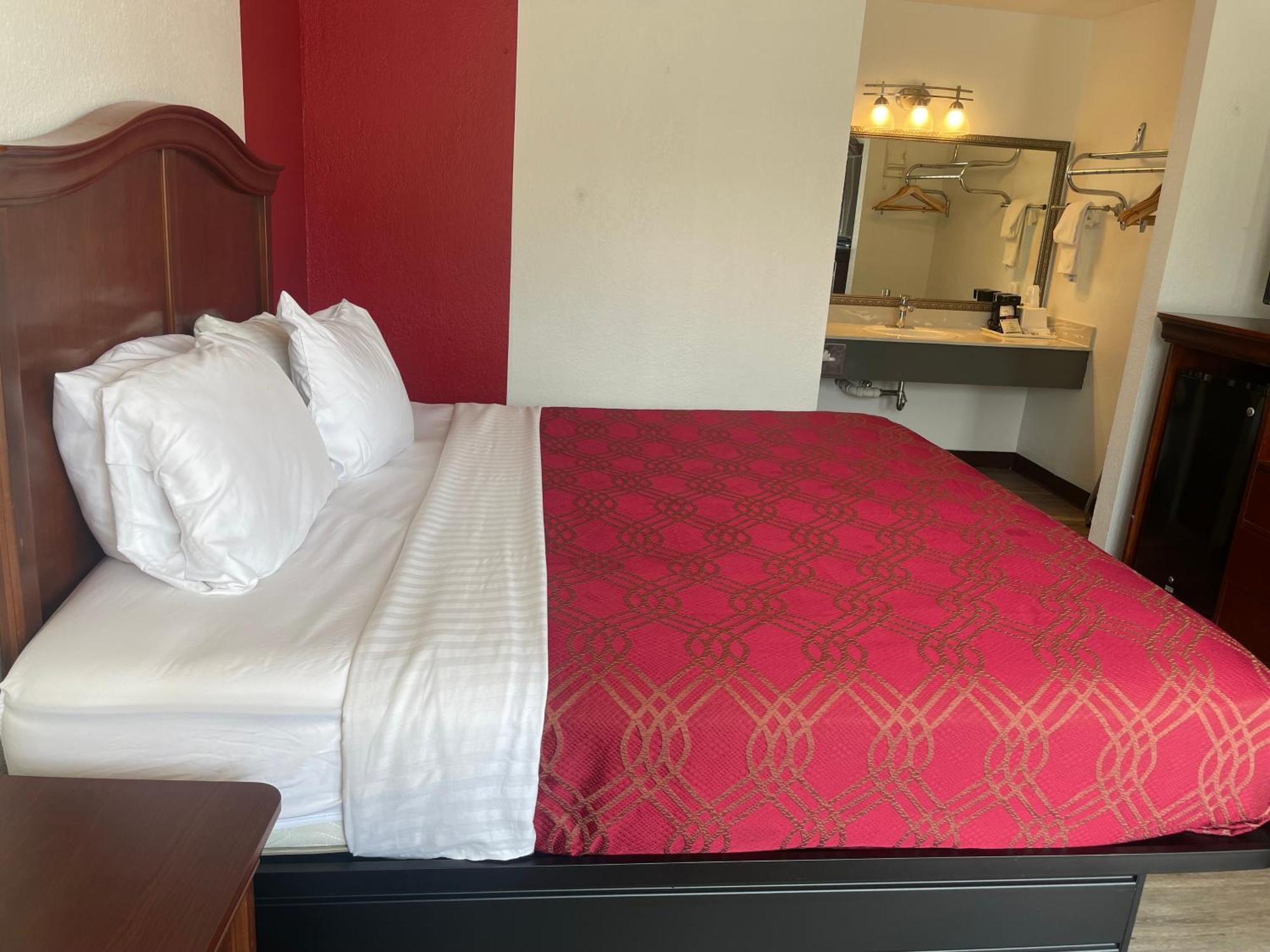 Отель Ramada By Wyndham Branson Theatre District Экстерьер фото
