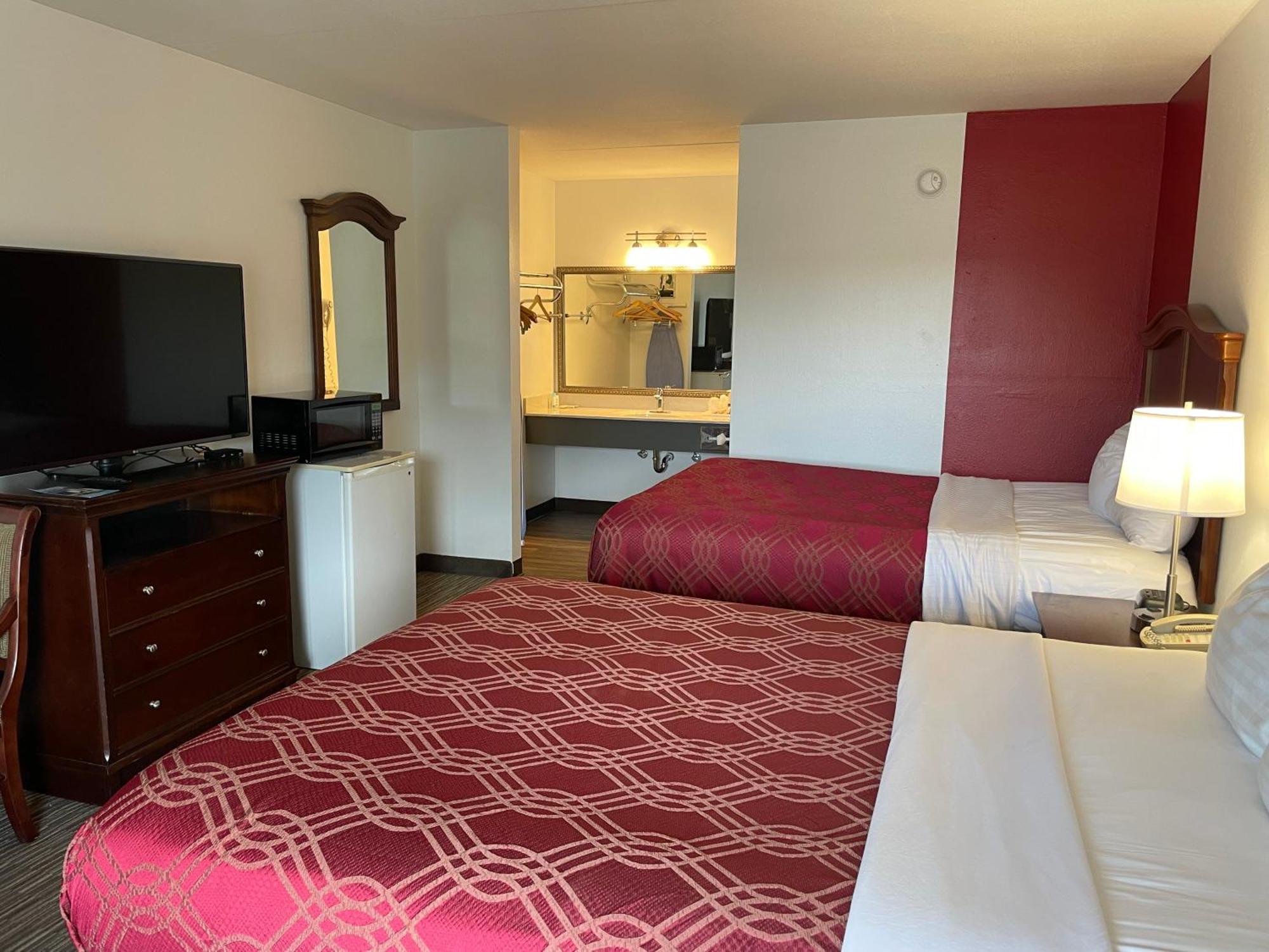 Отель Ramada By Wyndham Branson Theatre District Экстерьер фото