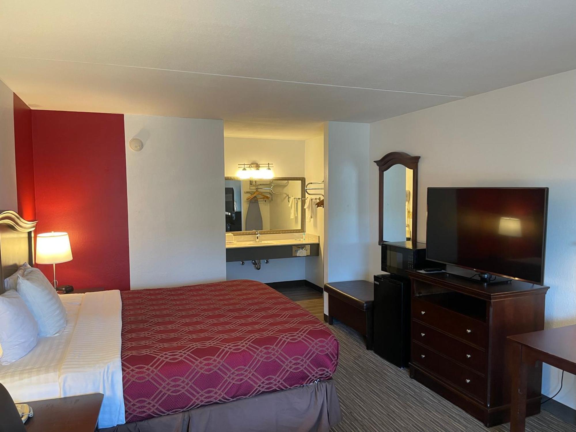 Отель Ramada By Wyndham Branson Theatre District Экстерьер фото